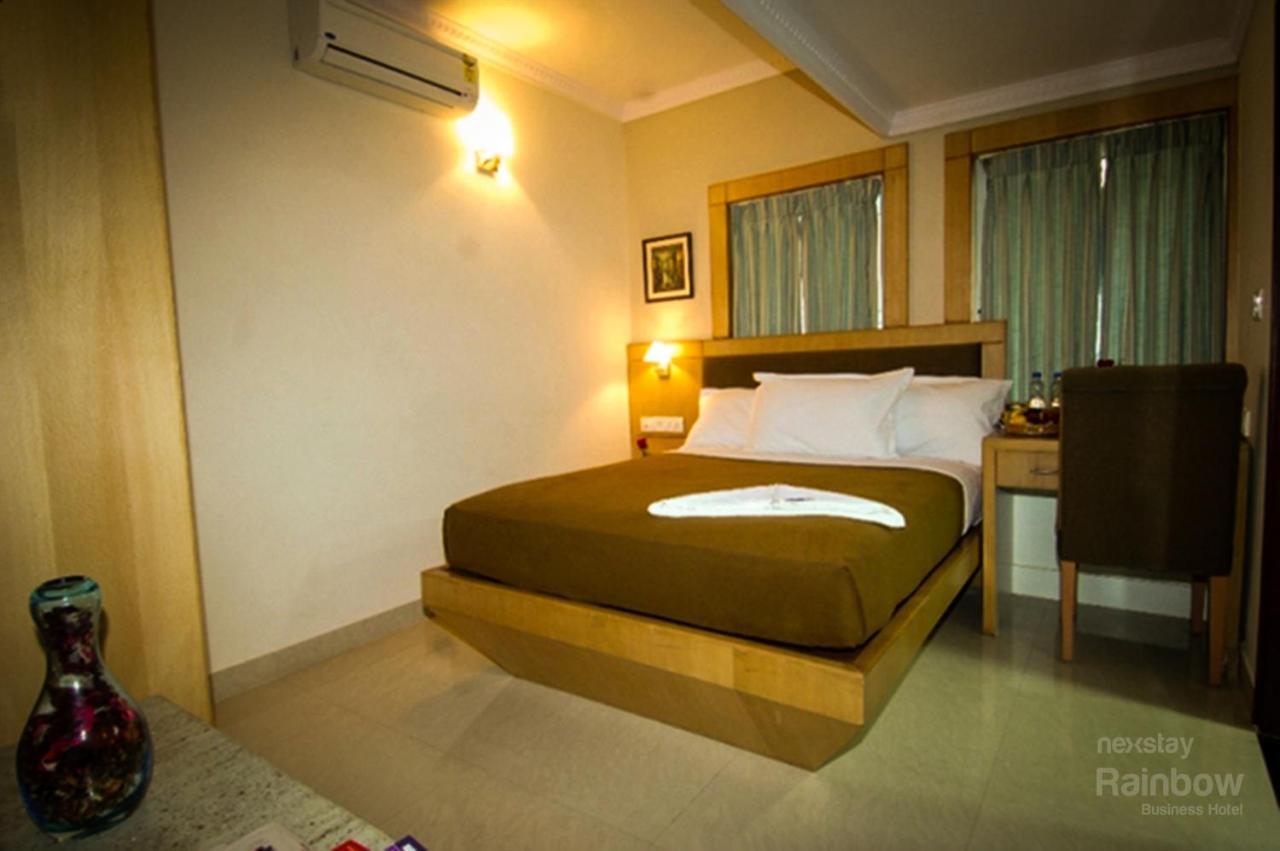 New Rainbow Business Hotel Bangalore Exterior foto